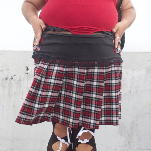 Vintage Plus Tripp Mini Skirt - Picture 2 of 5